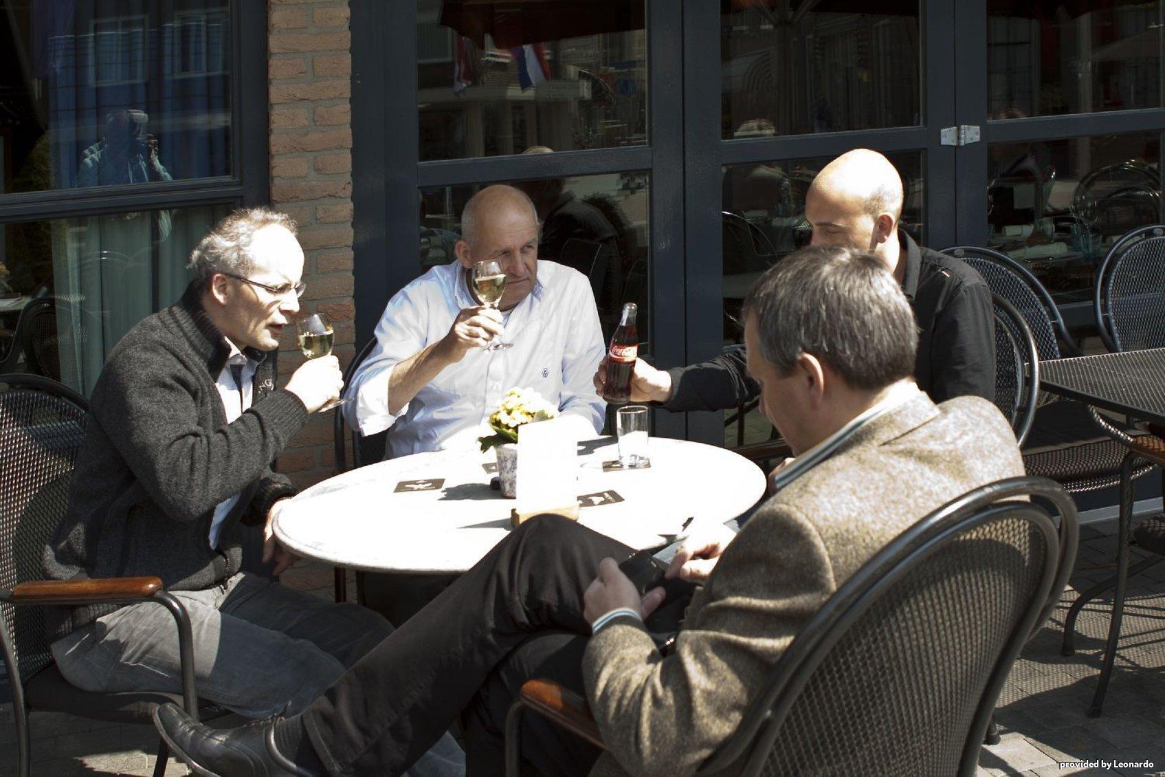 Hotel Restaurant De Zwaan Raalte Eksteriør billede