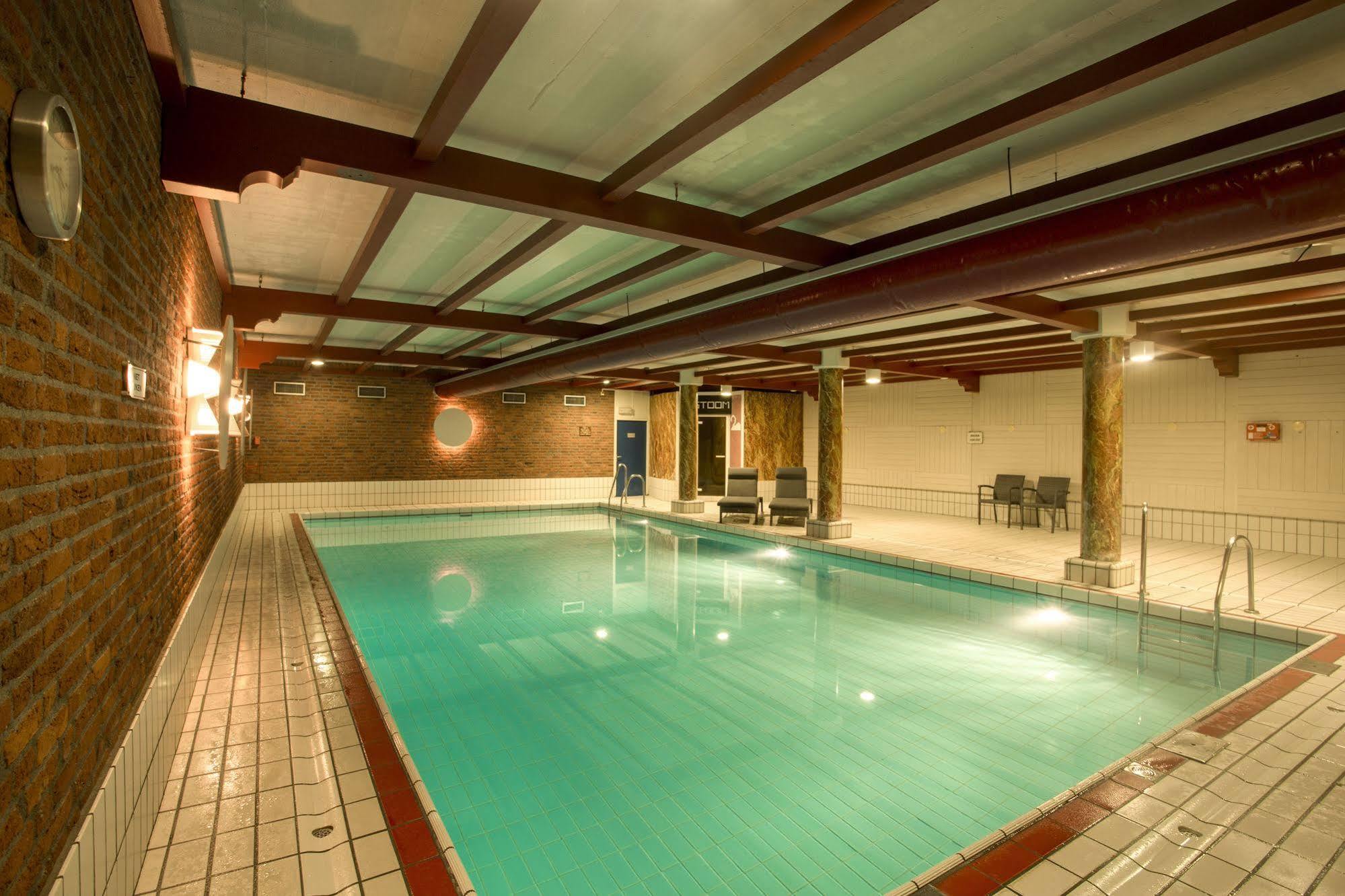 Hotel Restaurant De Zwaan Raalte Eksteriør billede