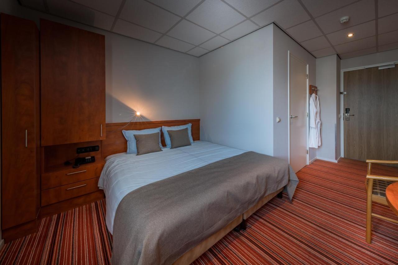 Hotel Restaurant De Zwaan Raalte Eksteriør billede